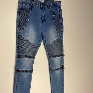 Liquor N Poker Women’s Light Washed Faux Zipper Textured Skinny Jeans Biker 32